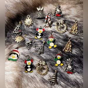Set of 20 Holiday Jewelry Pendant Charms